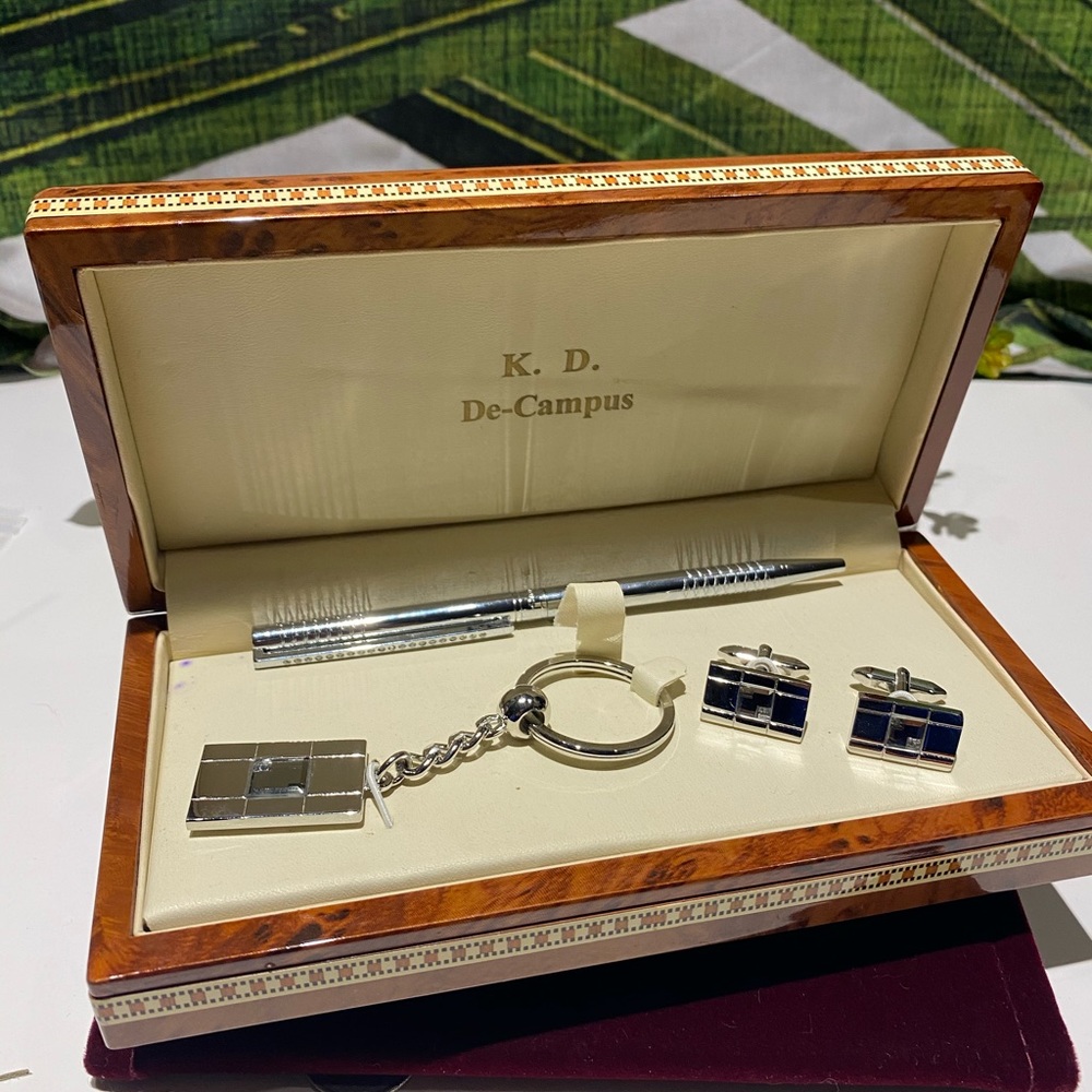 K.D De-Campus Cufflink, Pen & Key Chain Set 🤩✨